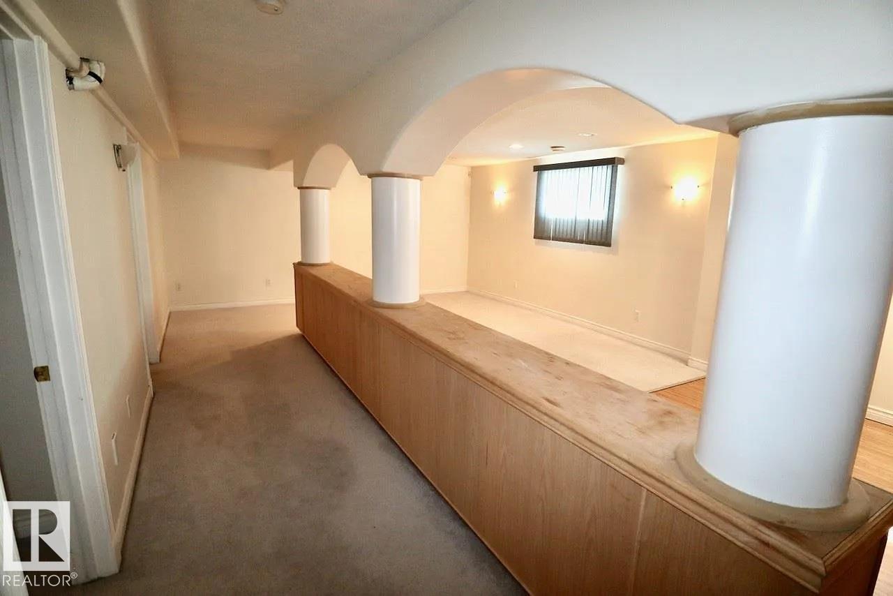 4932 48 ST - Image 29