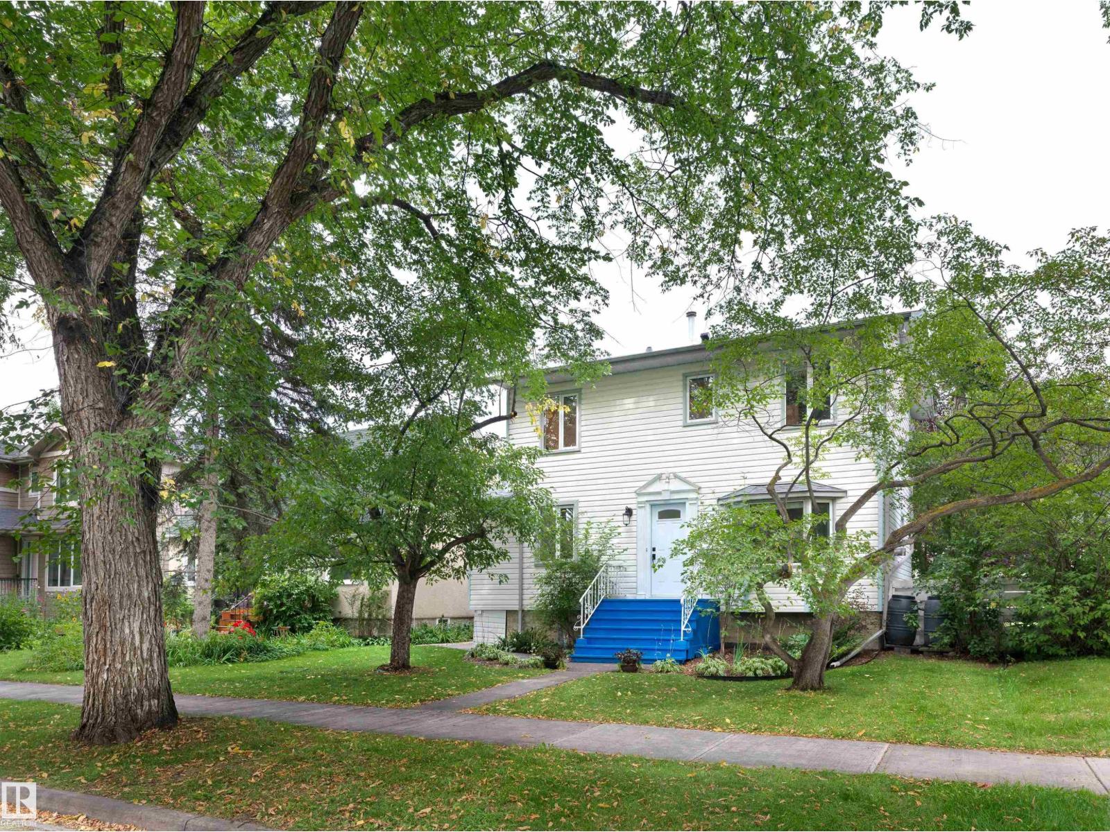10968 75 AV NW - 2