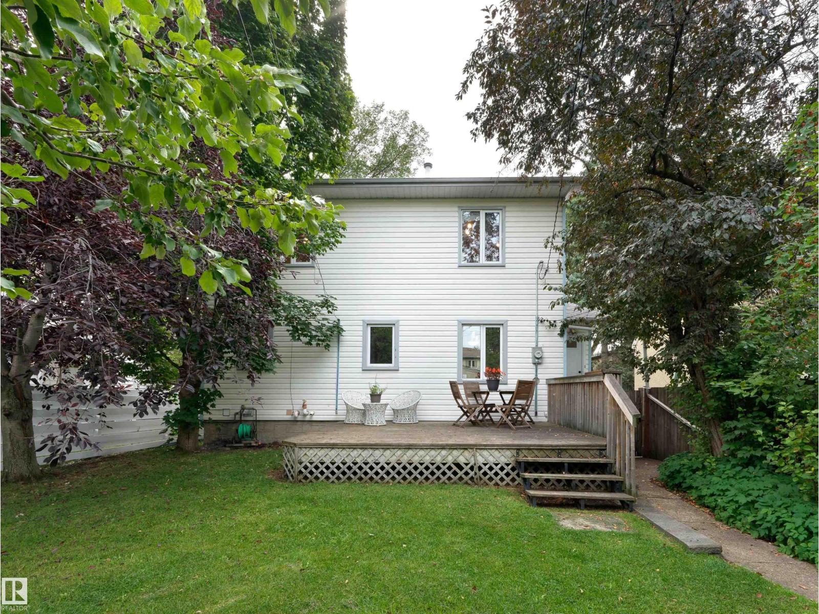10968 75 AV NW - 27