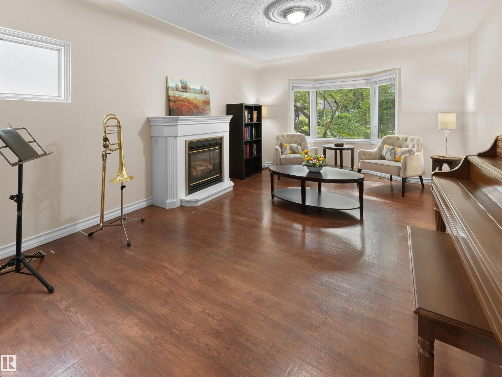 10968 75 AV NW - 5