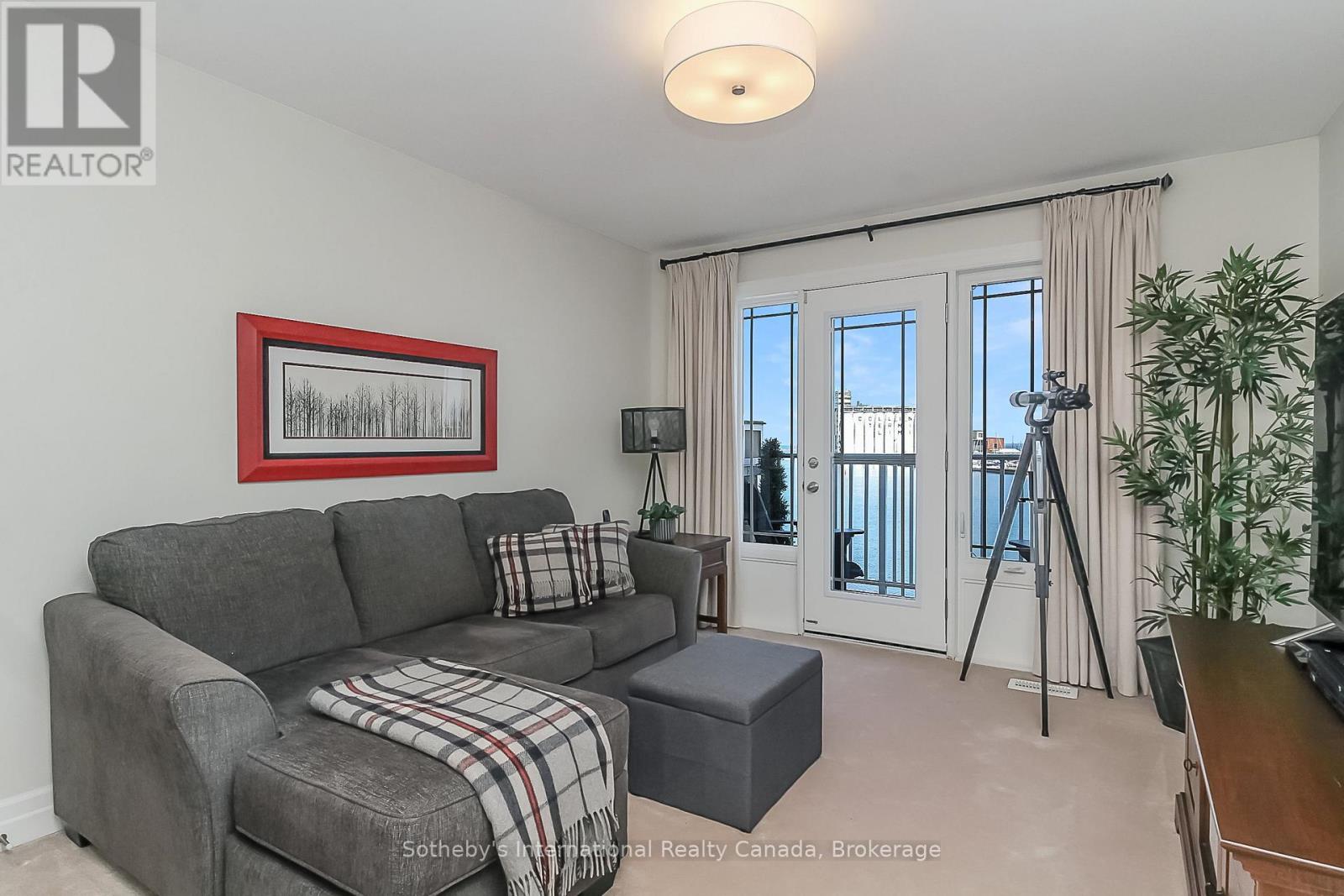 12 WHEELHOUSE CRESCENT - 33