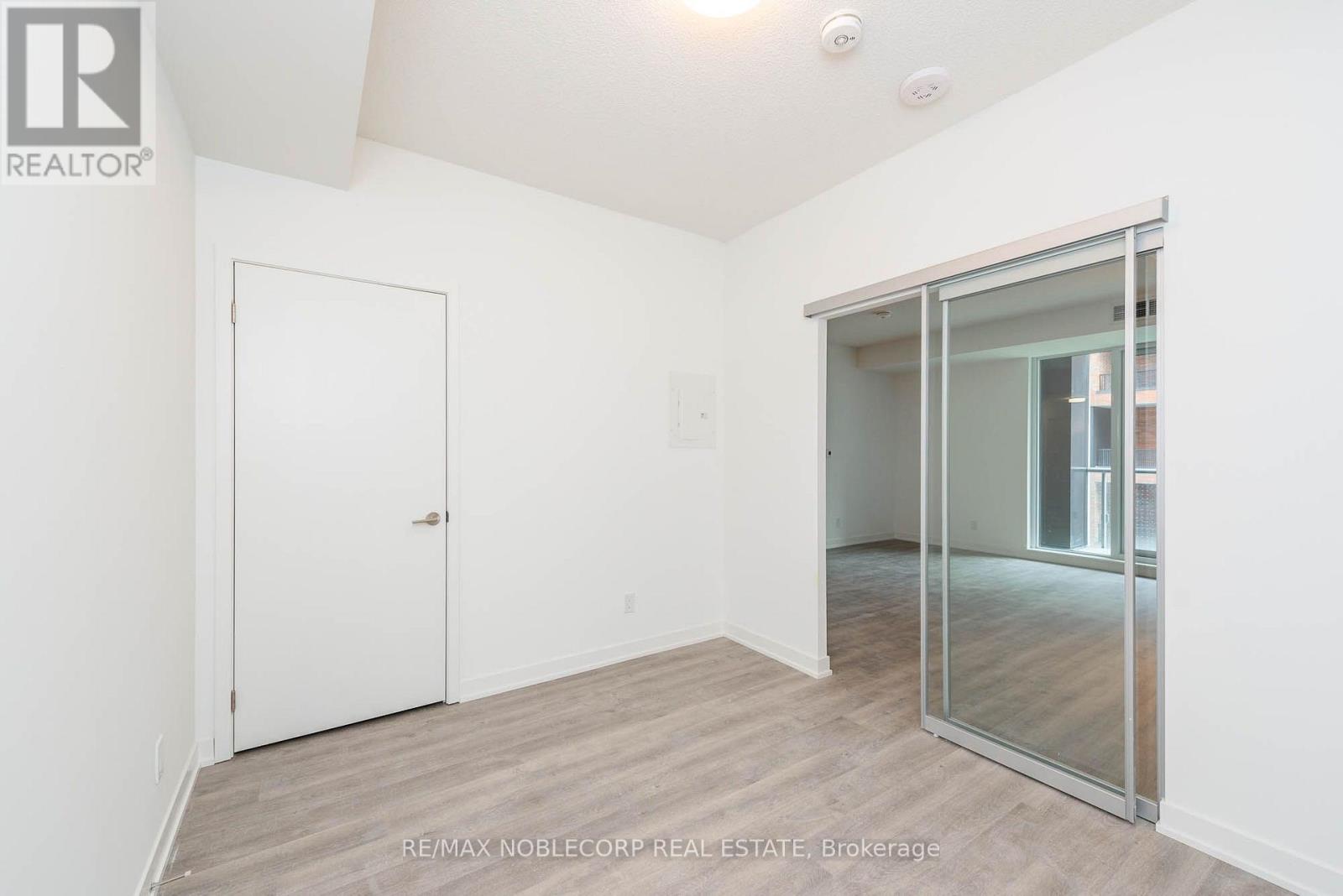812 - 292 VERDALE CROSSING, Markham (Unionville) — photo 9