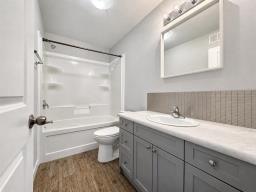 Bedroom - 29 Tallgrass Lane Nw, Altona, MB R0G0B1 Photo 10