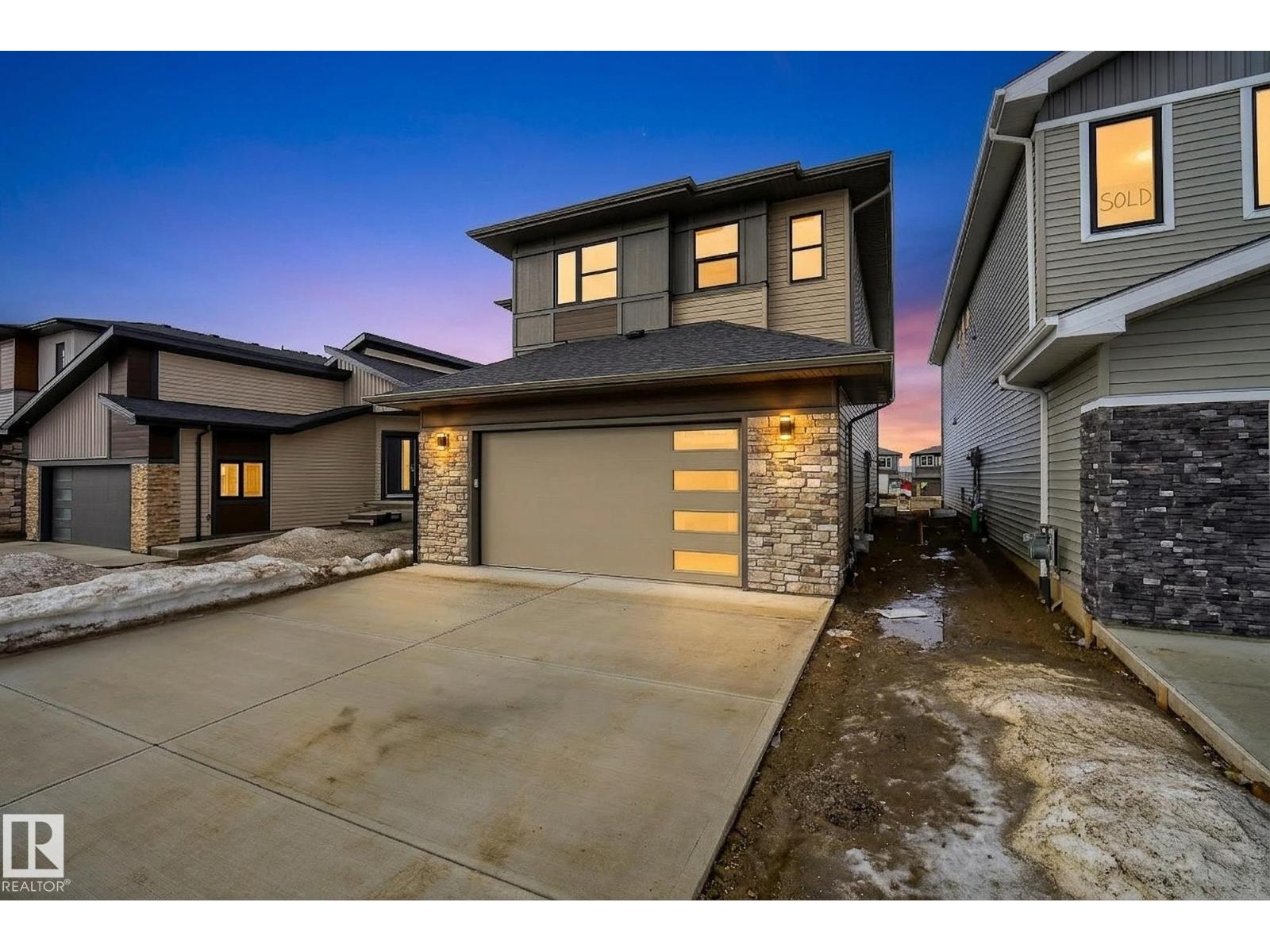 7091 KIVIAQ CR SW, Edmonton, Alberta, T6W5N7
