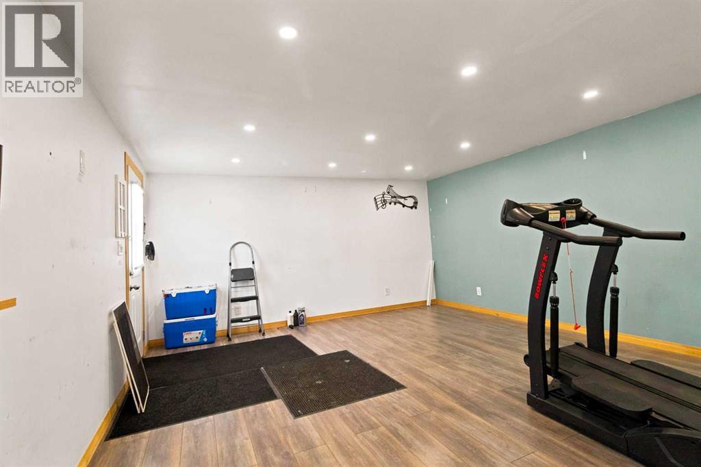 108 Grecian Place - Image 24