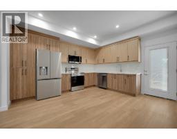 612 12 Avenue NE - photo 4