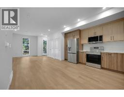 612 12 Avenue NE - photo 6