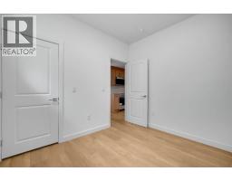 612 12 Avenue NE - photo 21
