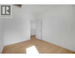 612 12 Avenue NE - photo 14