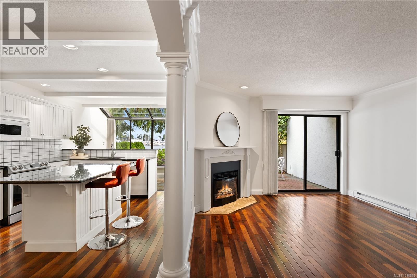 #15 10457 Resthaven Dr - 12
