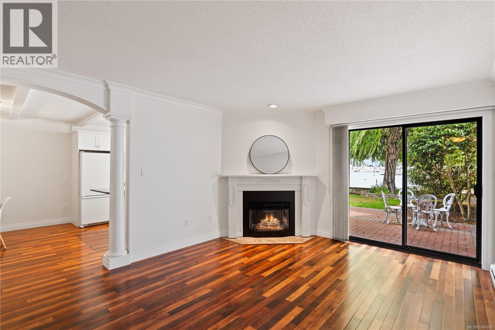 #15 10457 Resthaven Dr - 14