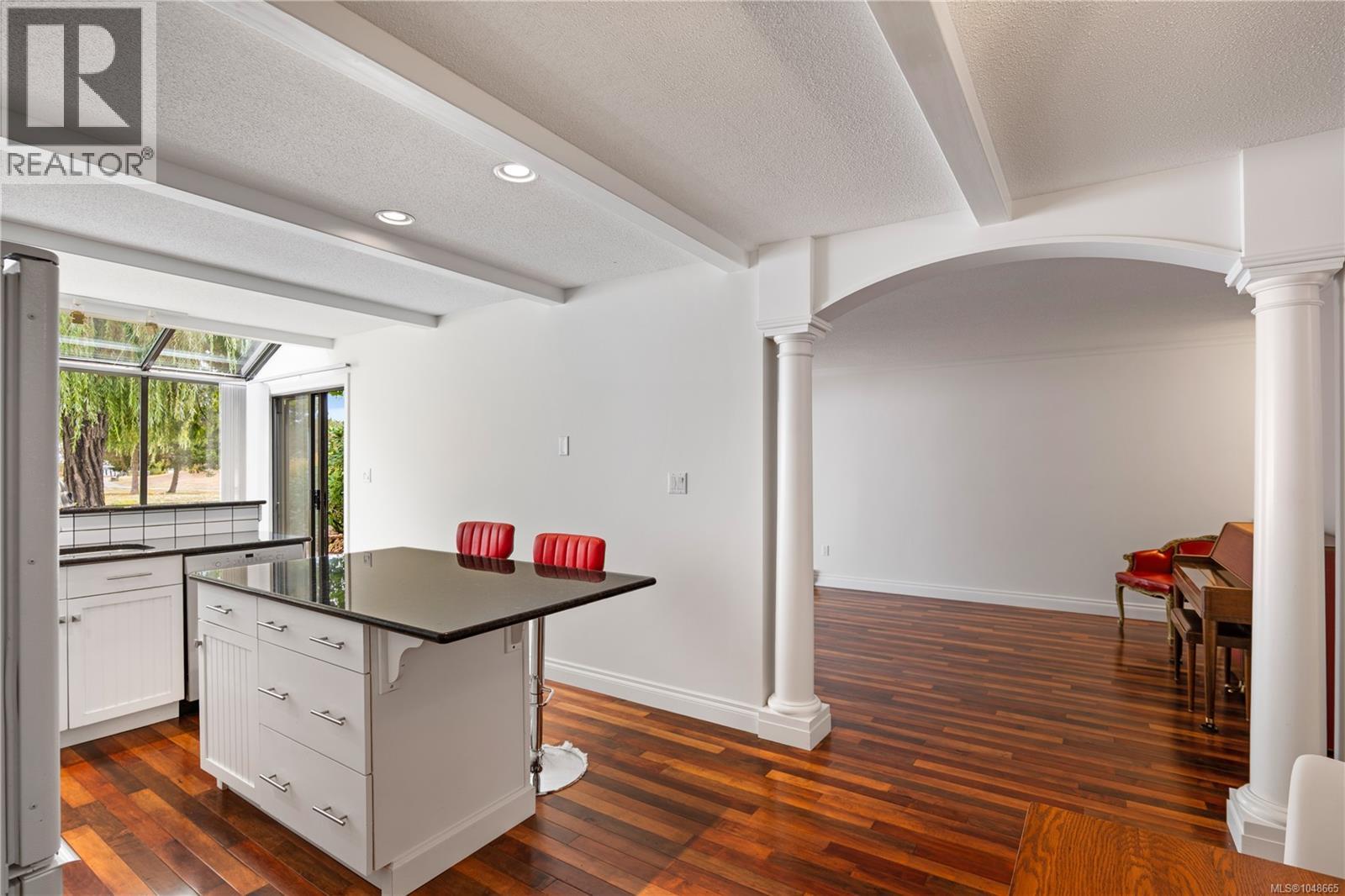 15 10457 Resthaven Drive, Sidney