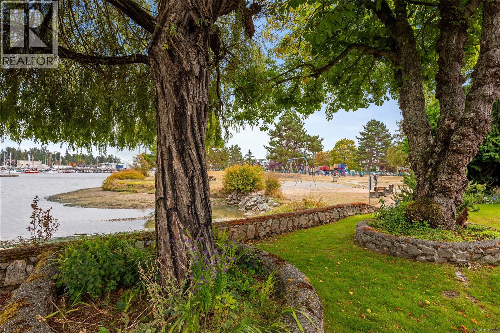 15 10457 Resthaven Drive, Sidney