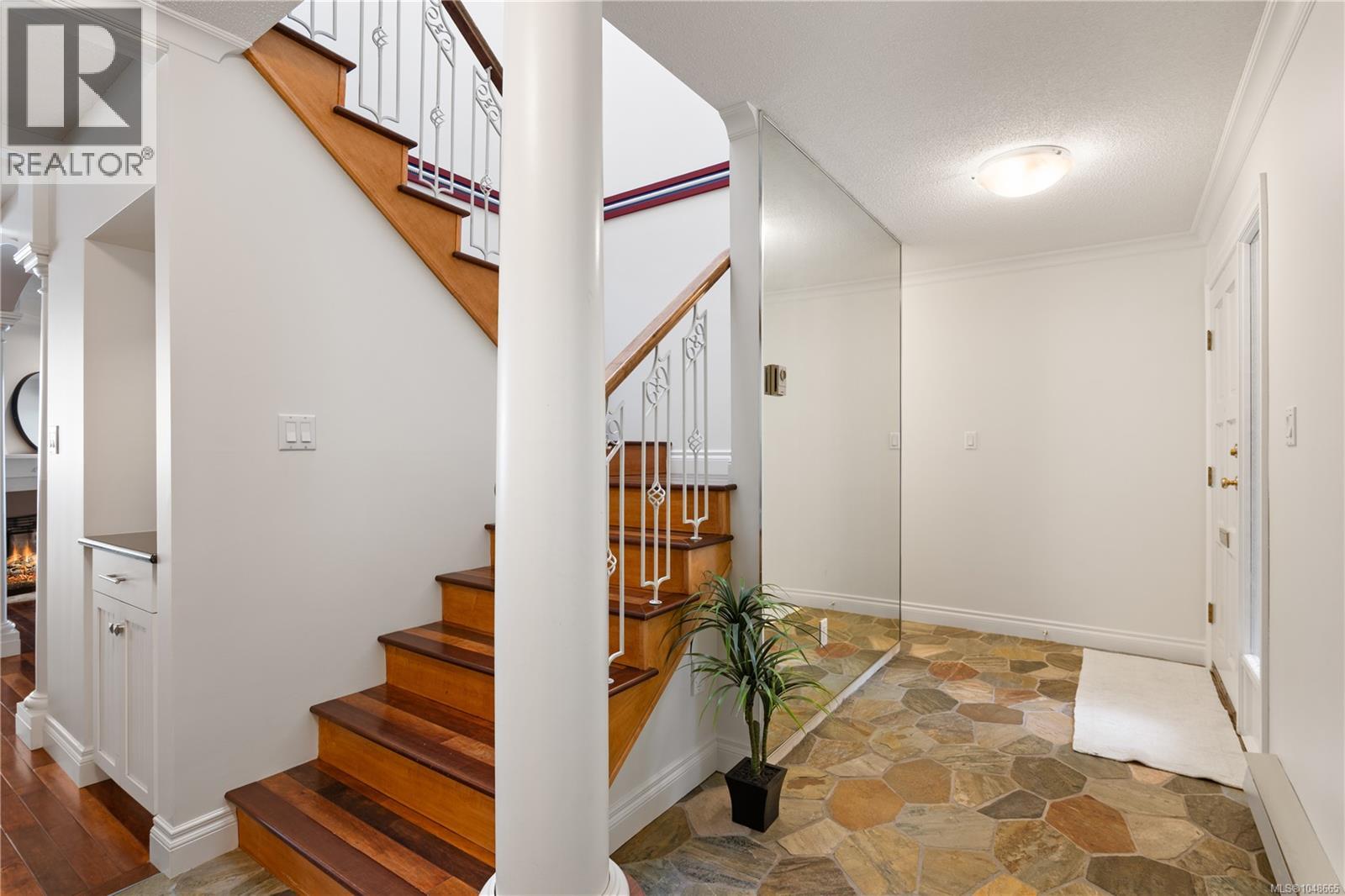 #15 10457 Resthaven Dr - 4