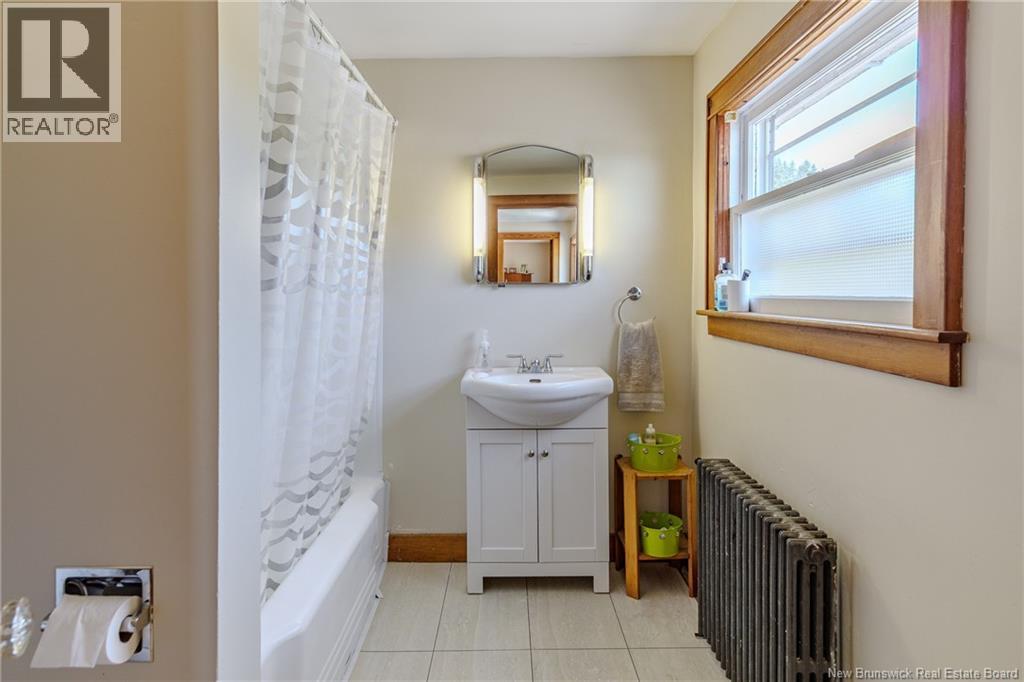 639 Main Street - Image 31