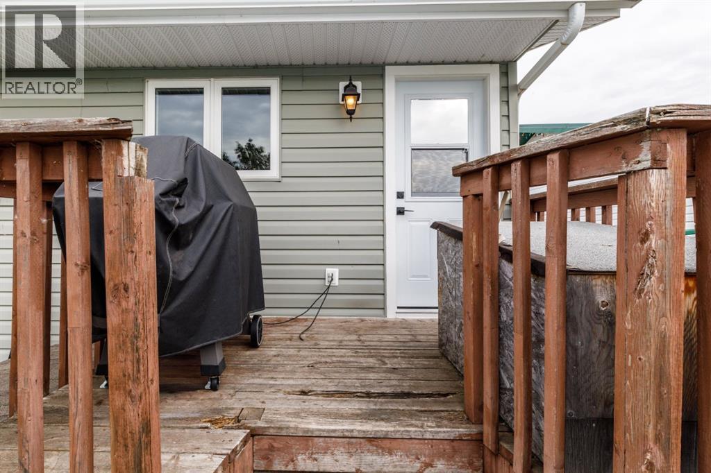 Listing photo – 152 Dundee Crescent, Penhold