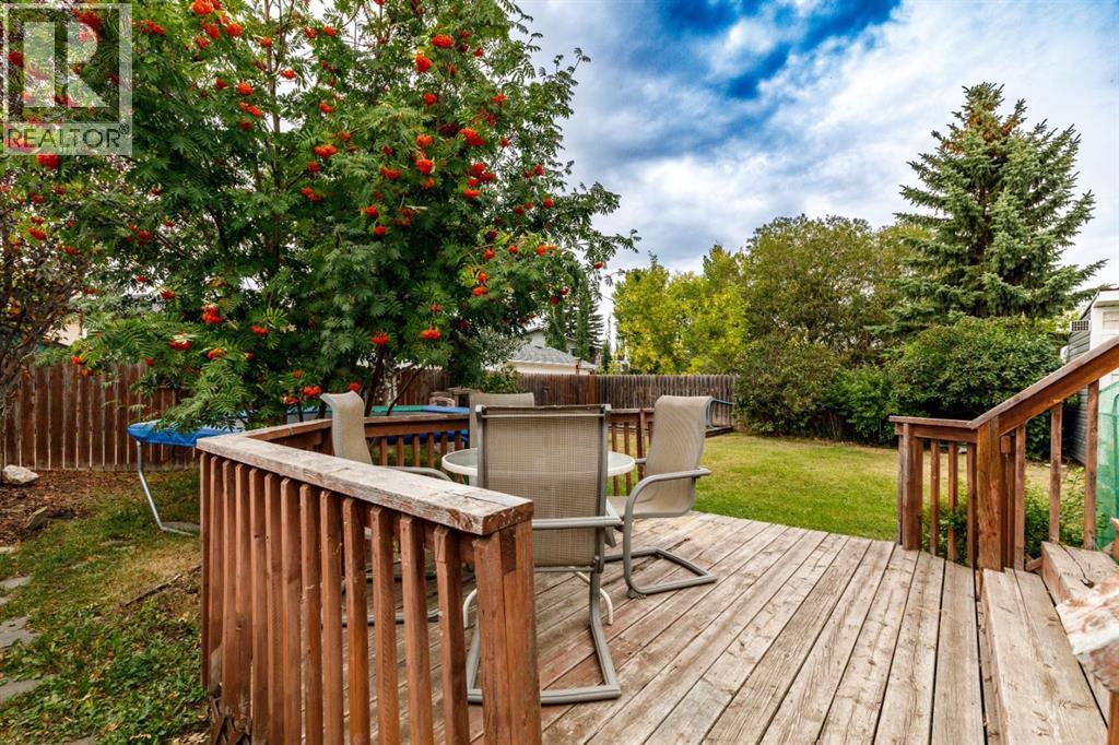 Listing photo – 152 Dundee Crescent, Penhold