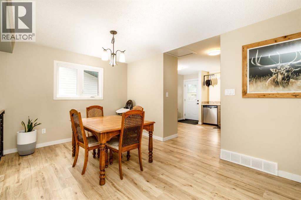 Listing photo – 152 Dundee Crescent, Penhold