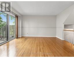 10 - 10 Fleetwood Crescent, Brampton, ON L6T2E5 Photo 10