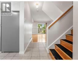 Family room - 10 - 10 Fleetwood Crescent, Brampton, ON L6T2E5 Photo 7