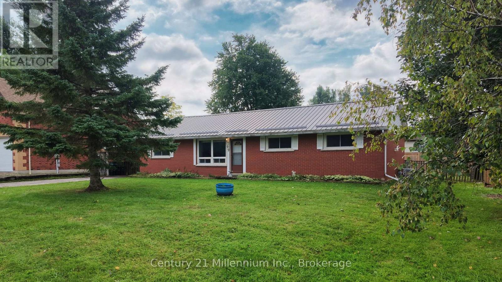 209 JOHN STREET - 1