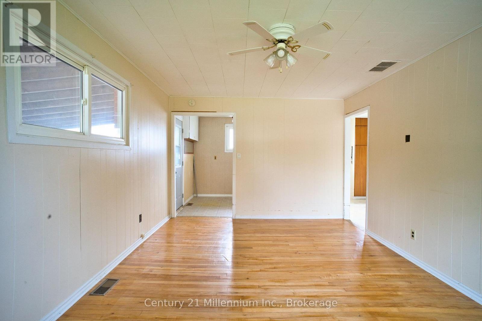209 JOHN STREET - 7