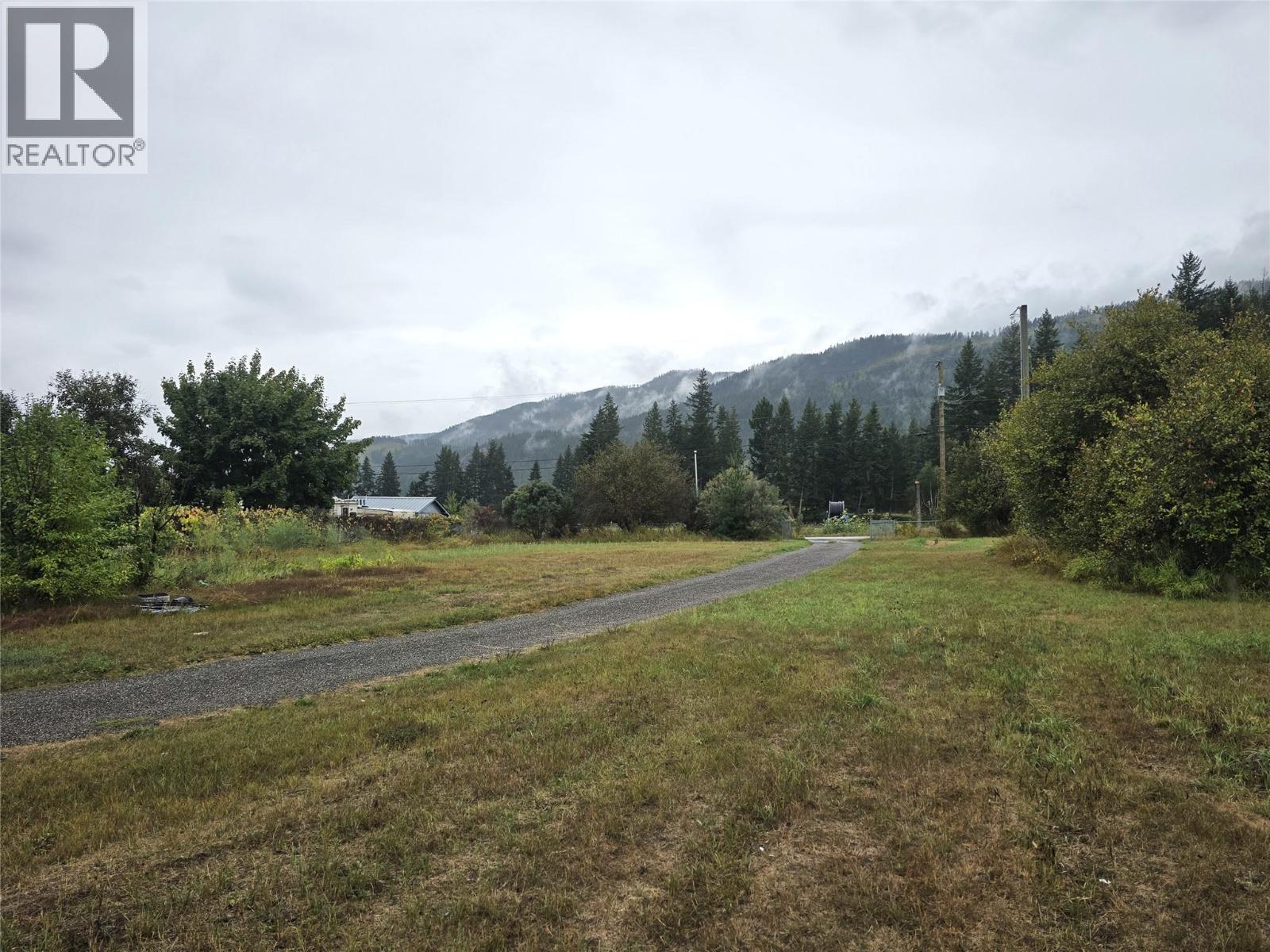 197 24 Highway - Image 32