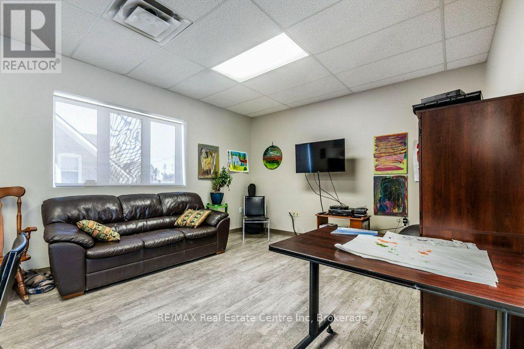280 ST PATRICK STREET W, Centre Wellington (Fergus) — photo 7
