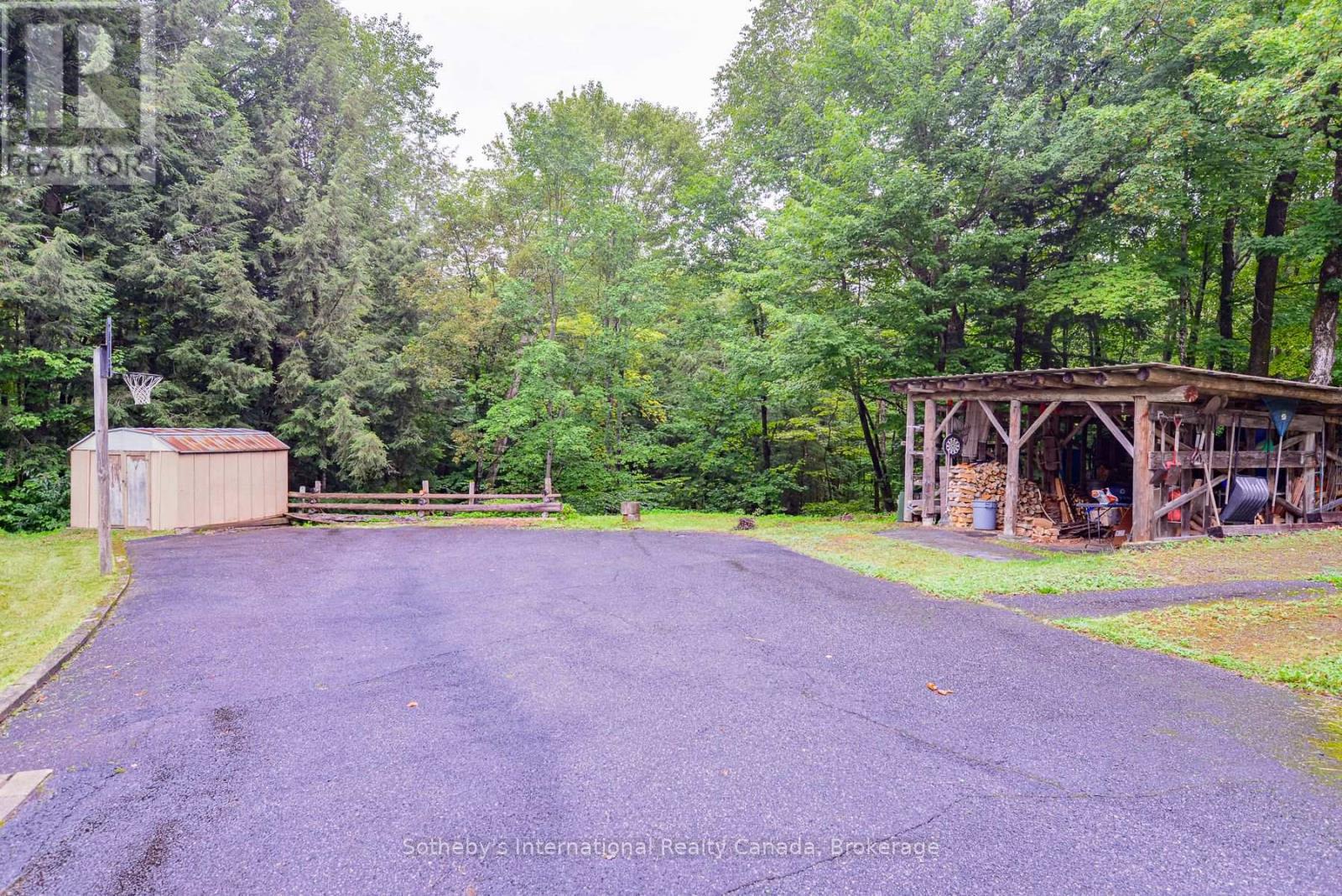 55 DENNISS DRIVE - Image 33