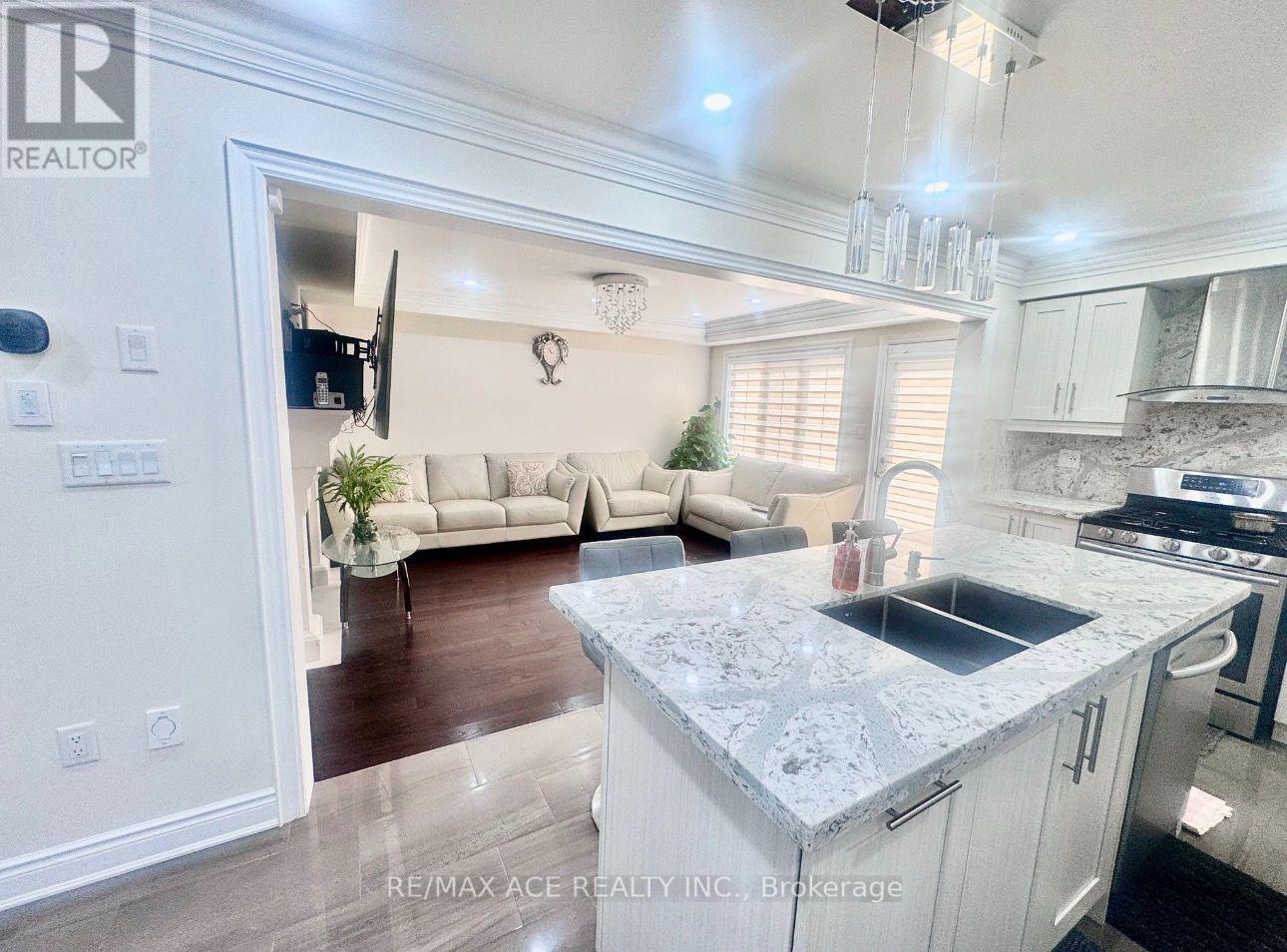 1011 CAMEO STREET - 10