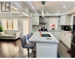 1011 Cameo Street, Pickering, ON L1X0G3 Photo 12