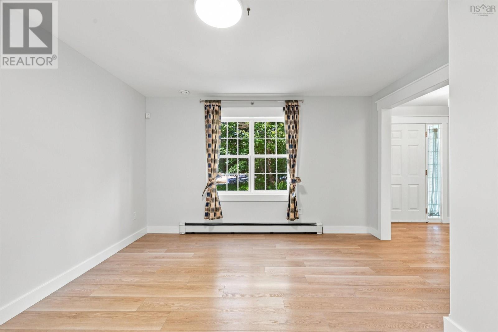 77 Holyrood Close, Fall River, Nova Scotia, B2T1V1, Fall River, Nova Scotia — photo 4 of 5
