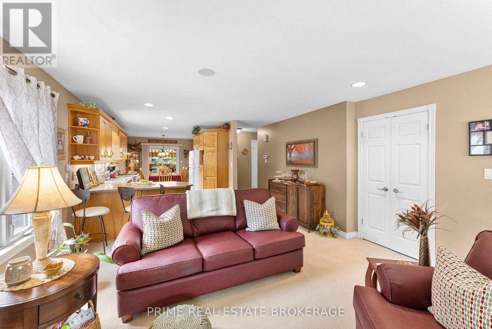102 RIDGE STREET - Image 9