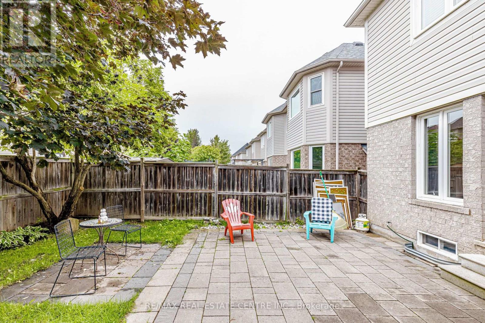 12 DUNNING DRIVE - 30