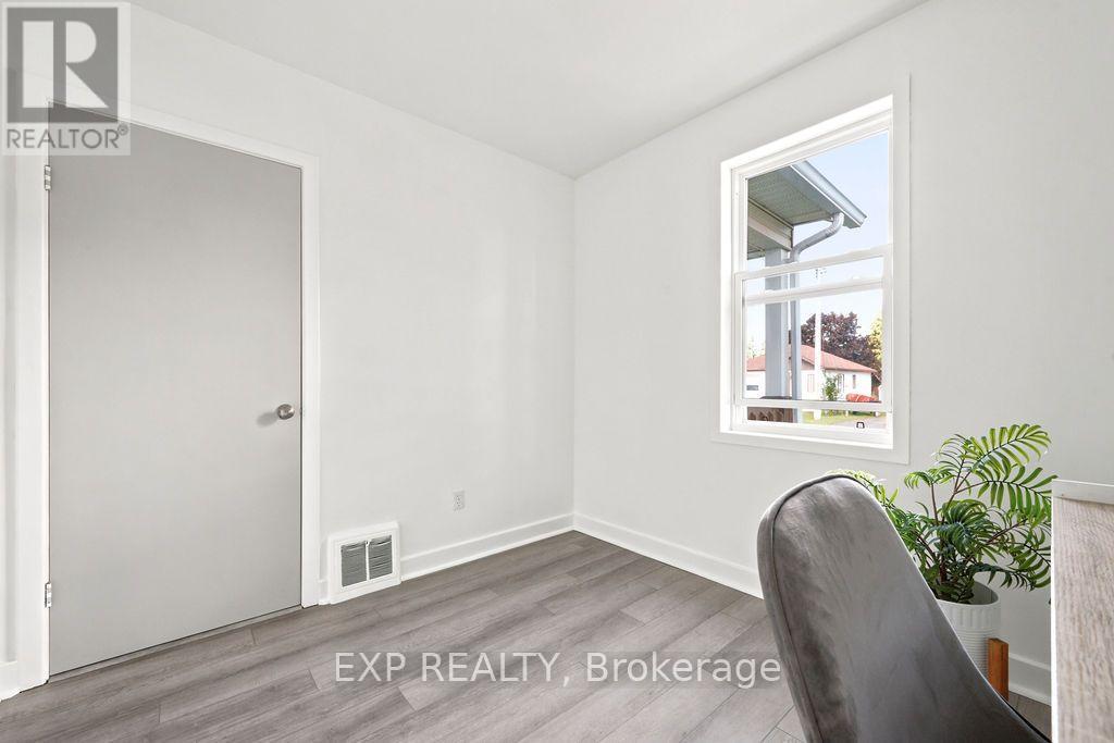 399 HAIG AVENUE - Image 21