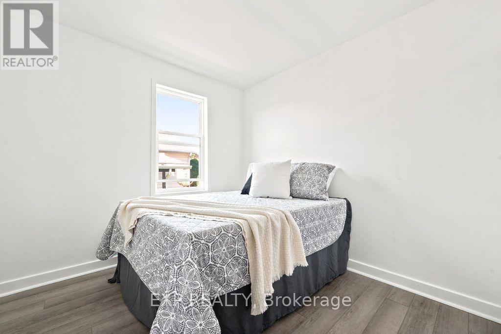 399 HAIG AVENUE - 26