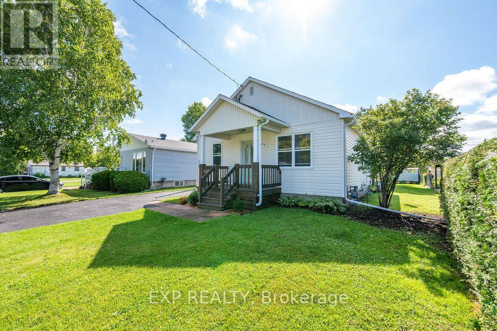 399 HAIG AVENUE - 4