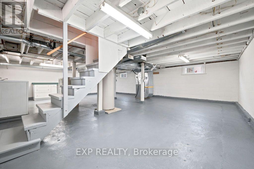 399 HAIG AVENUE - 47