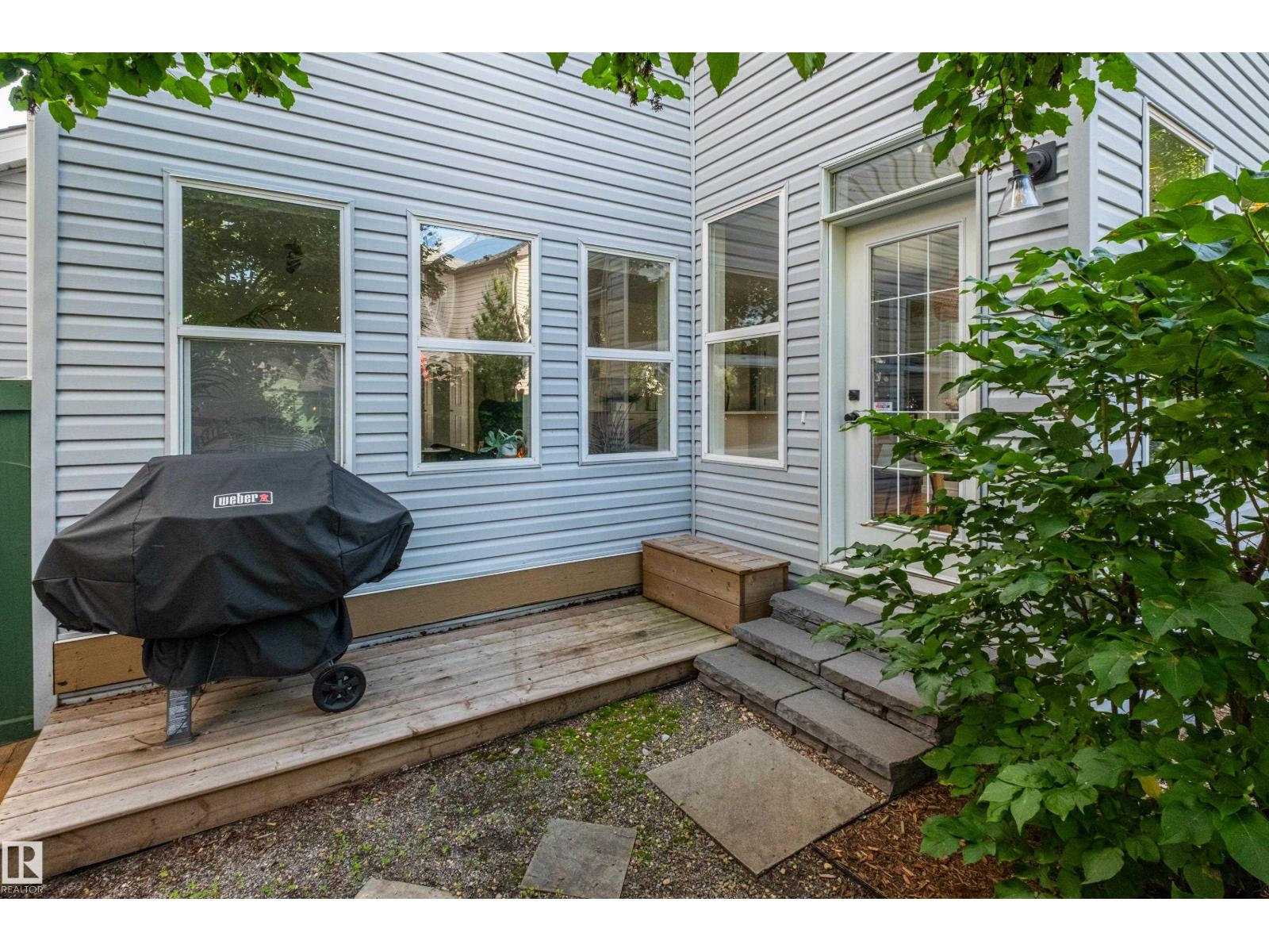 1128 114 ST SW - 37