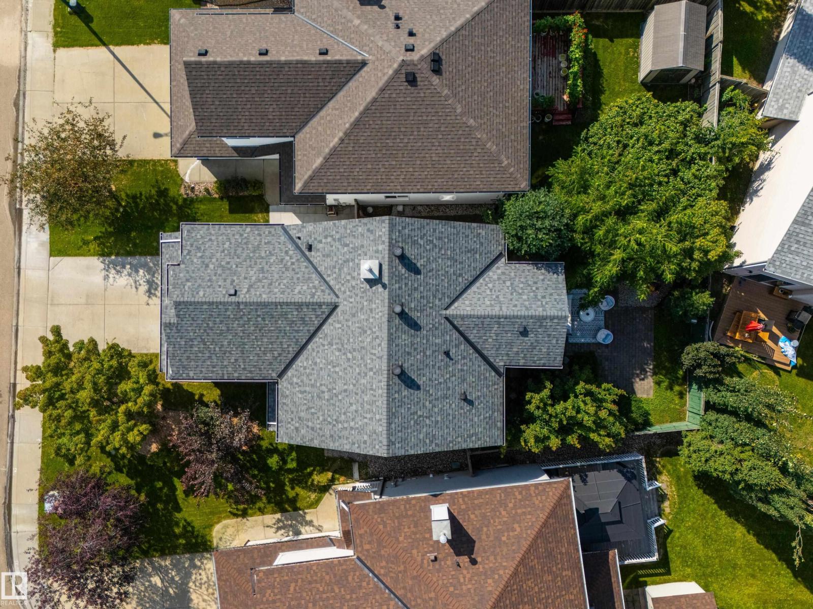 1128 114 ST SW - 51