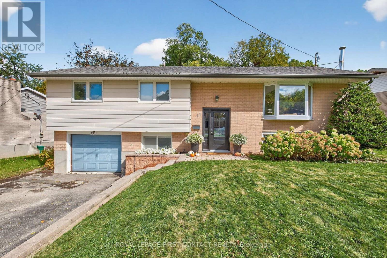 11 MACLAREN AVENUE - 1