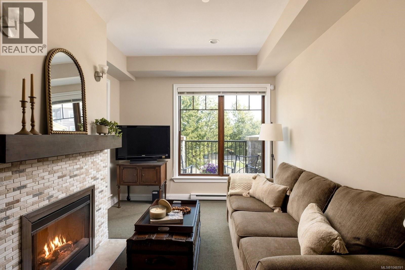 #207 1335 Bear Mountain Pkwy - 3