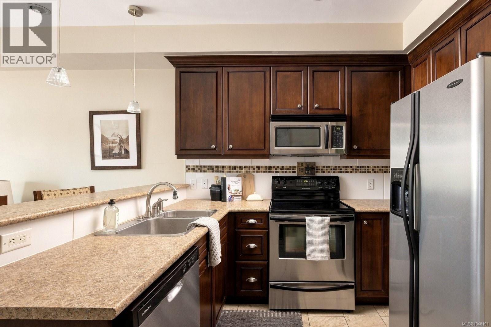 #207 1335 Bear Mountain Pkwy - 4