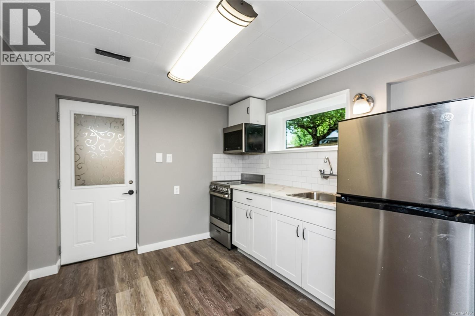 1656 Stanhope Pl - Image 28