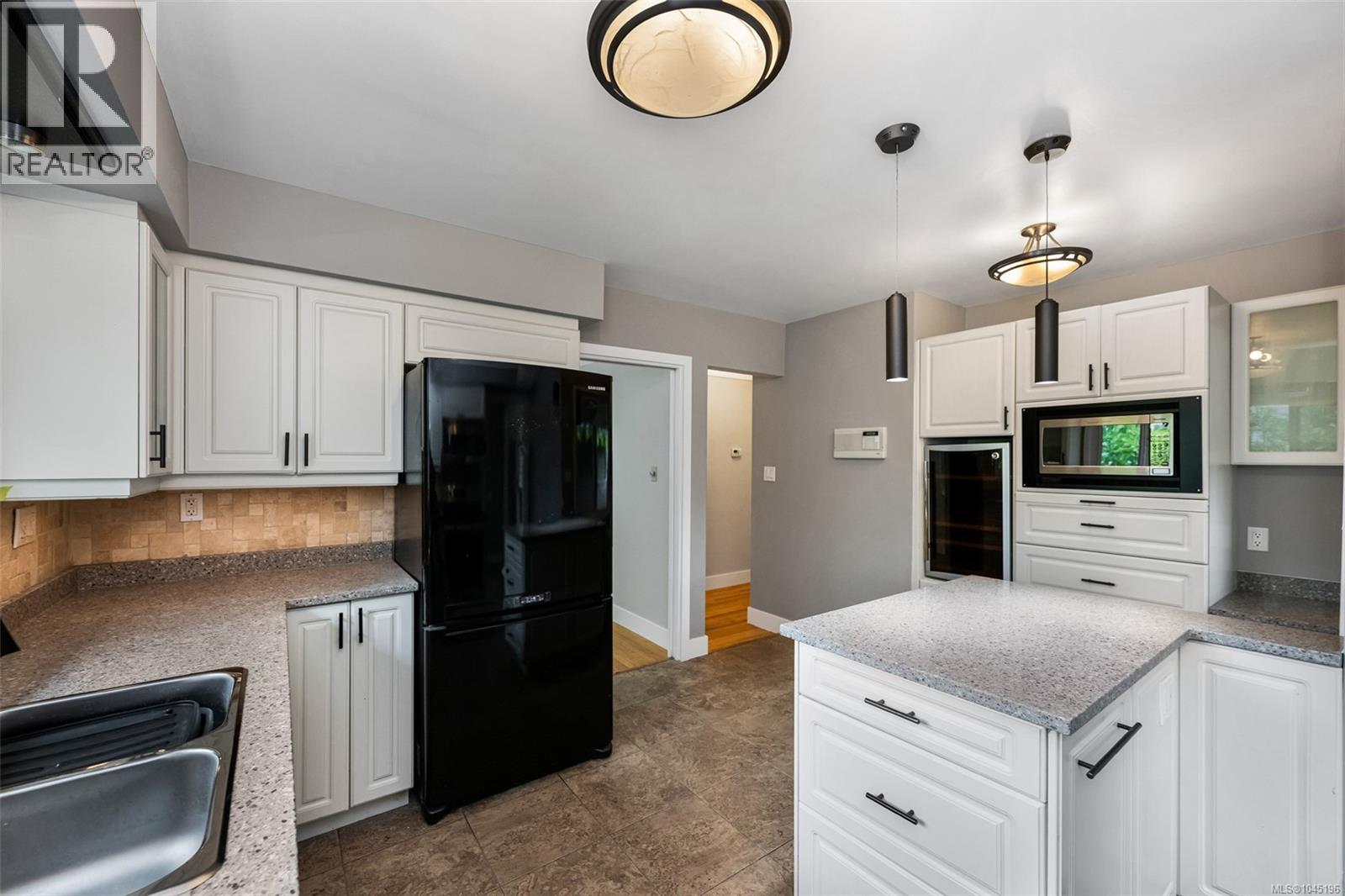 1656 Stanhope Pl - 4