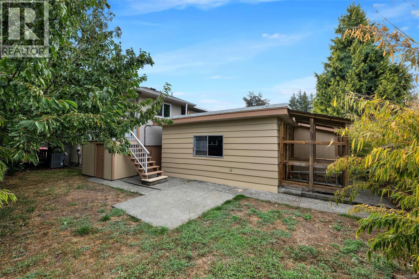1656 Stanhope Pl - Image 46