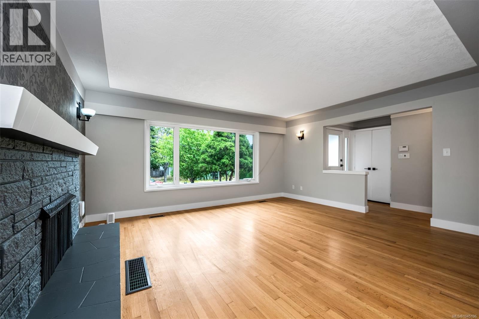 1656 Stanhope Pl - Image 9