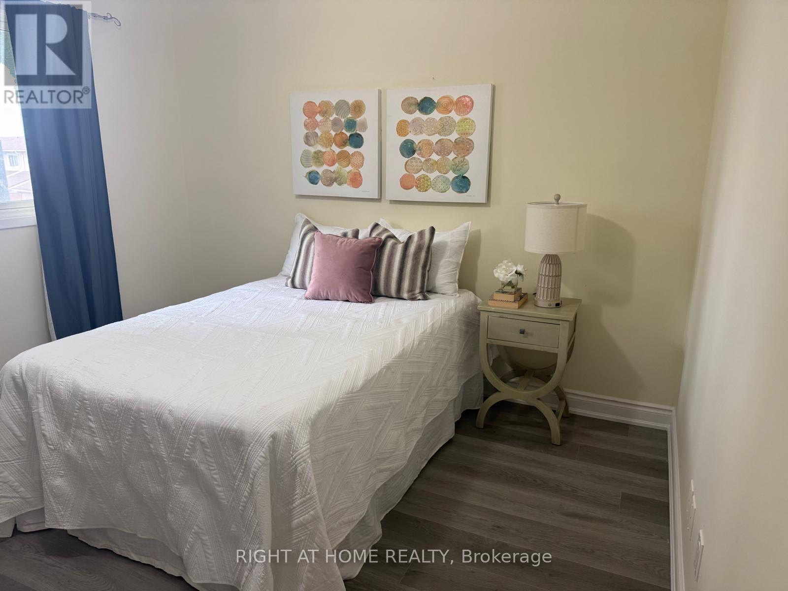 #5 5021 PINEDALE AVENUE - 12