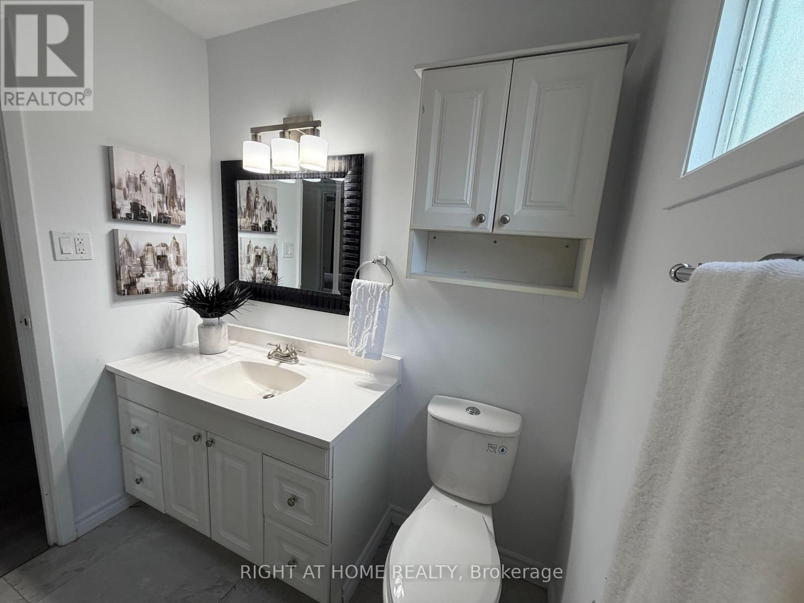 #5 5021 PINEDALE AVENUE - 16