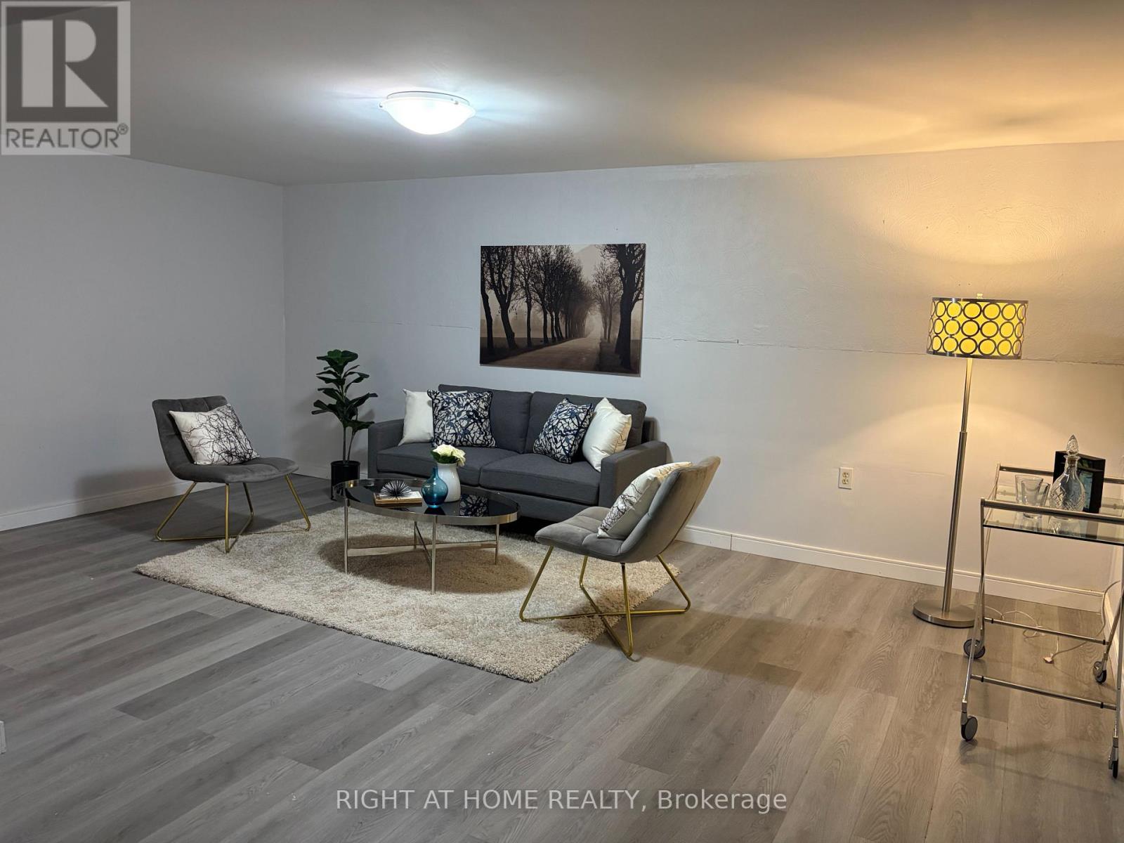 #5 5021 PINEDALE AVENUE - 18